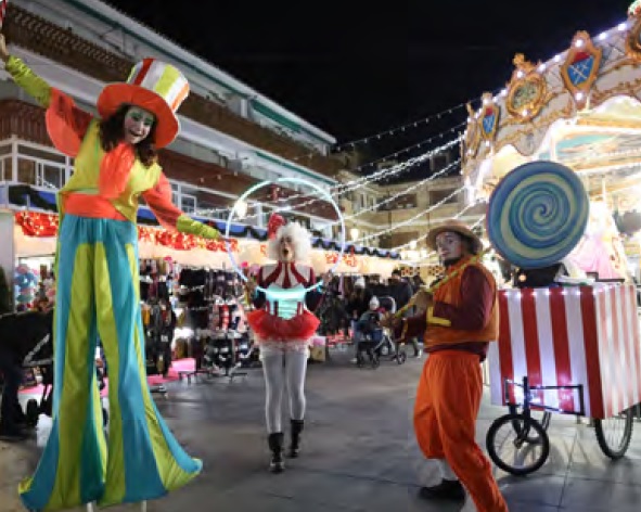 Teatro, circo, danza, musicales, coches clásicos y muchas luces navideñas