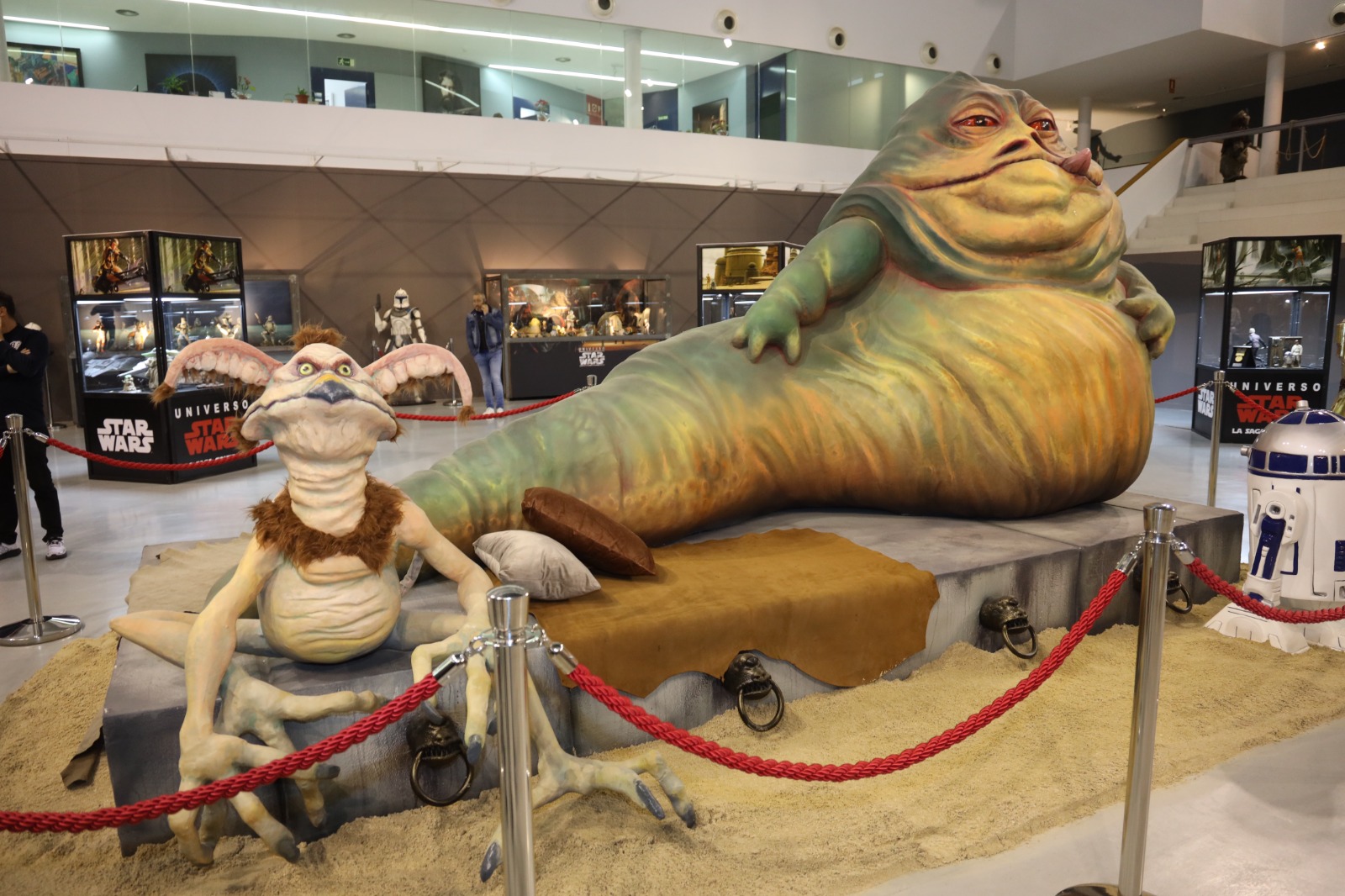 Exito de acogida en el primer fin de semana de la exposicion Universo Star Wars en Fuenlabrada