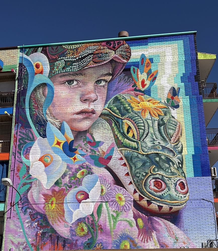 Mural de Mufin en la calle Tesillo