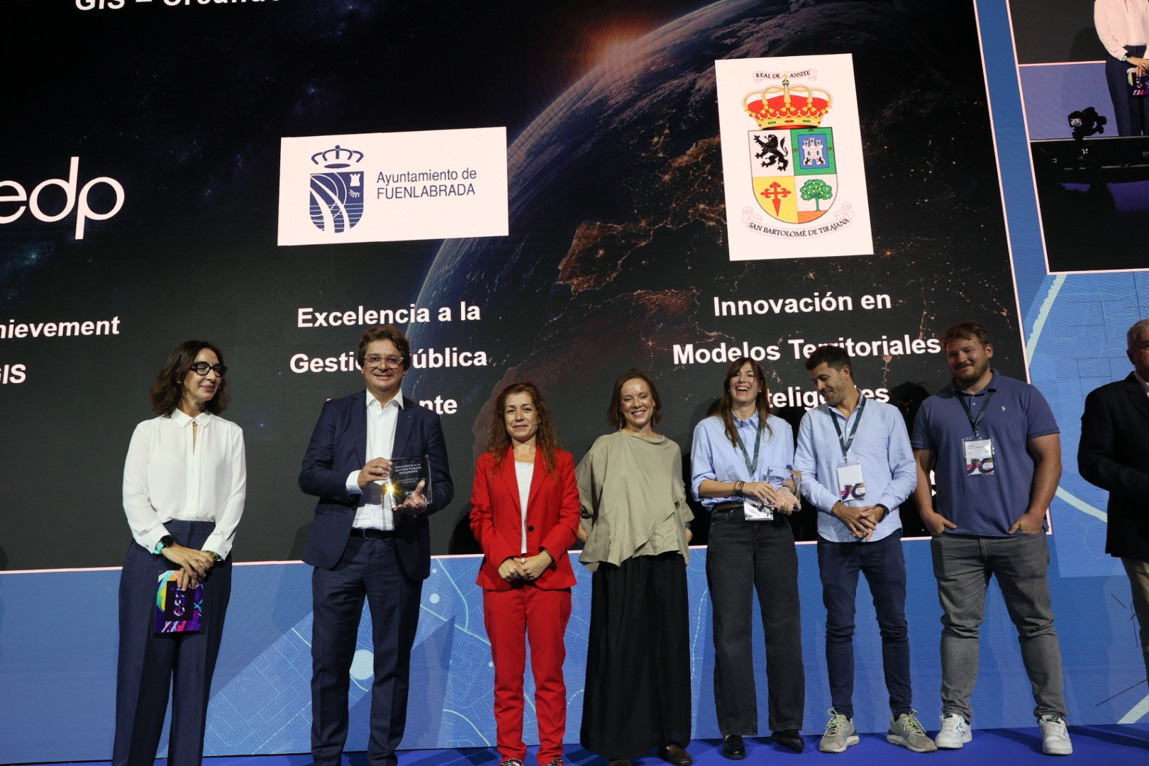 Javier Ayala recibe el Premio Esri 2026