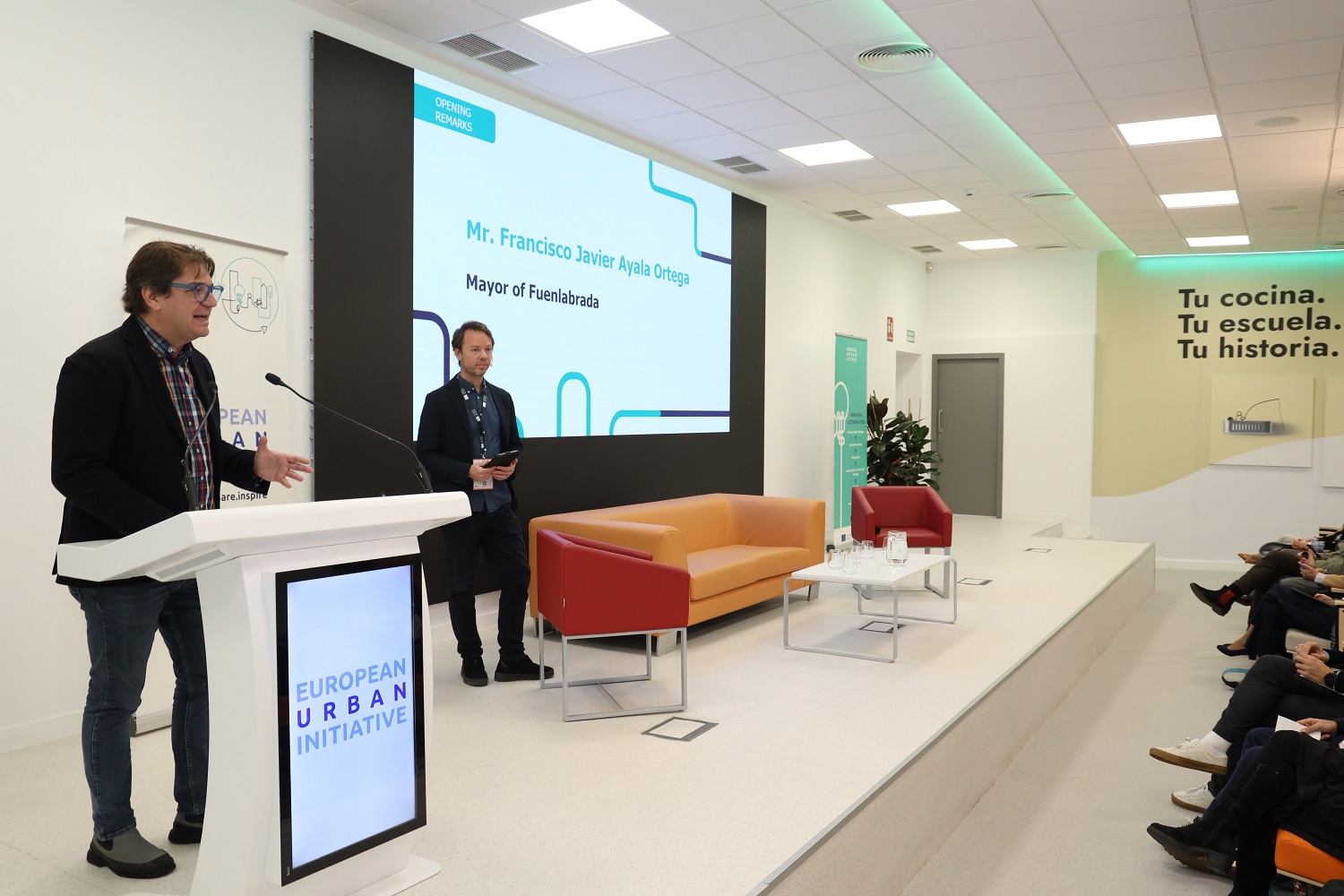 El alcalde durante la inauguración del Laboratorio