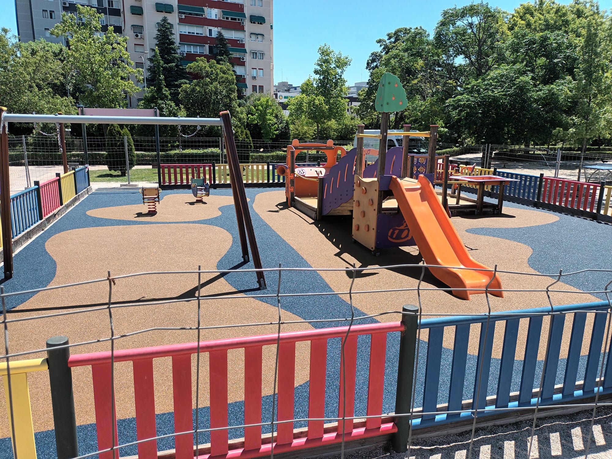Fuenlabrada mejora áreas infantiles para adaptarlas a las necesidades de los barrios