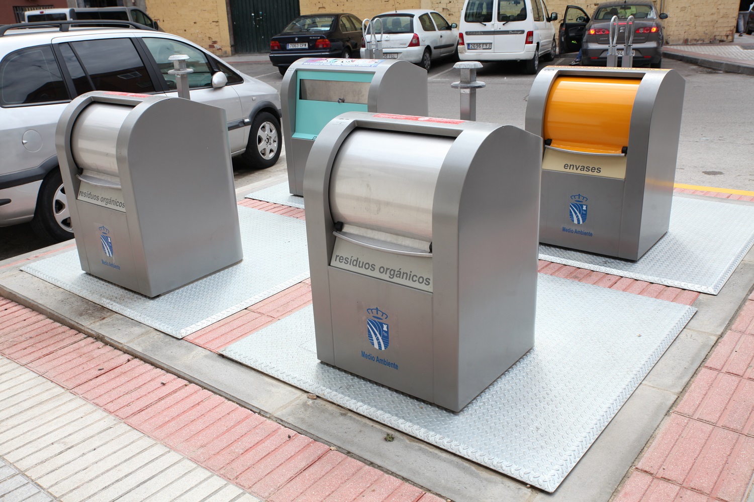 Contenedores de reciclaje