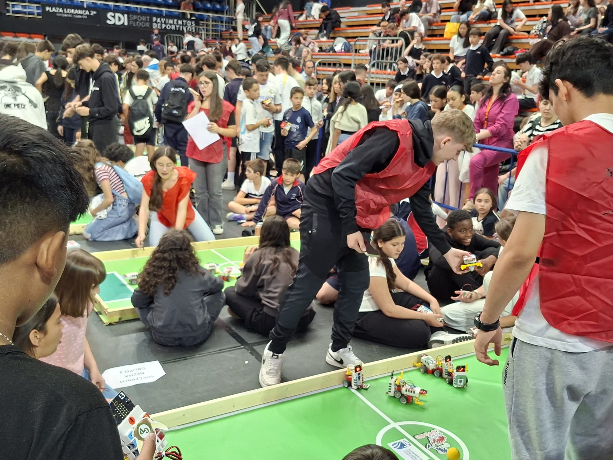 Robocampeones es el mayor evento de robotica educativa 29-04-2026