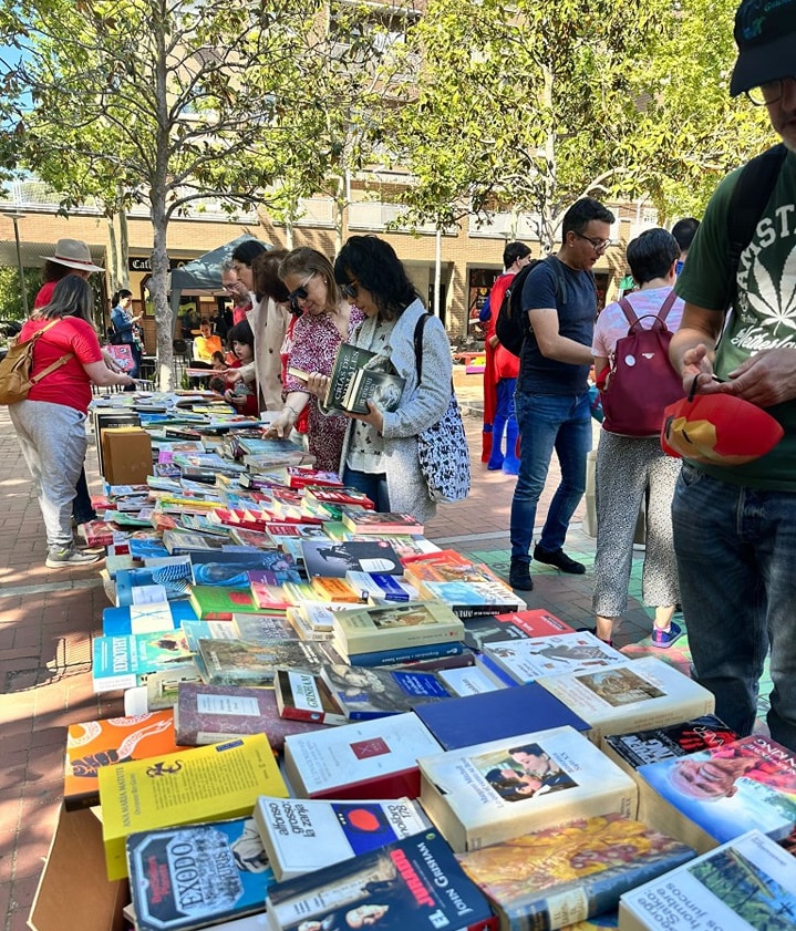 Dia del Libro en la JMD Loranca-Nuevo Versalles- Parque Miraflores