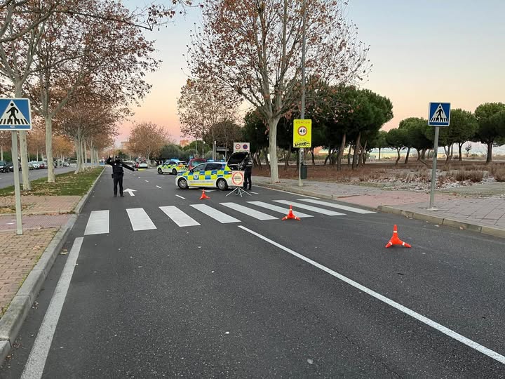 Control de policía en una calle de Fuenlabrada