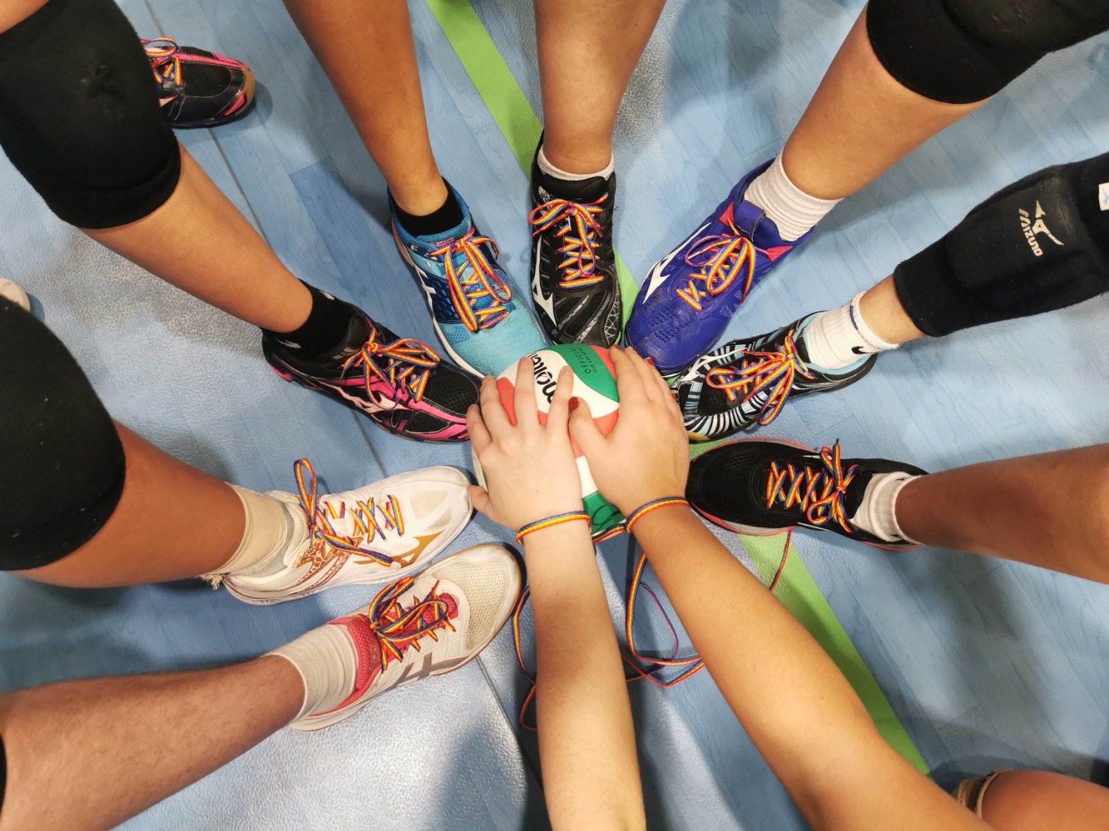 Cordones arcoiris