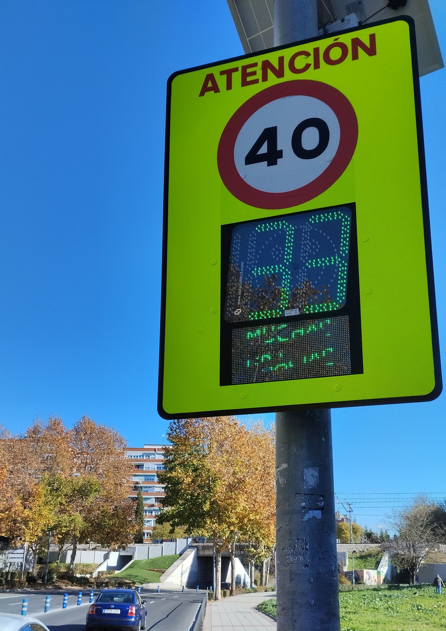 Señal luminosa de limitación de velocidad