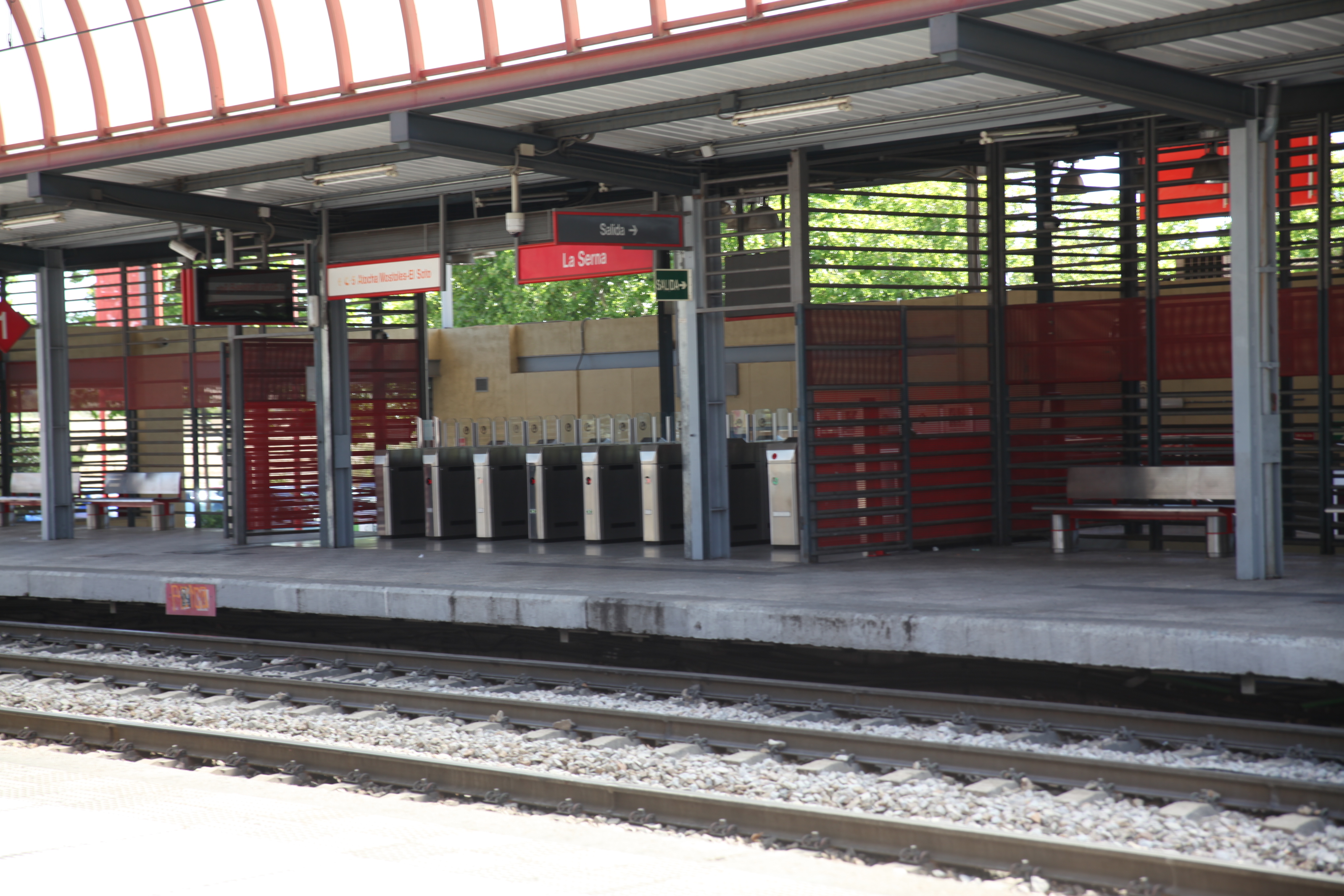 Imagen de la estación La Serna