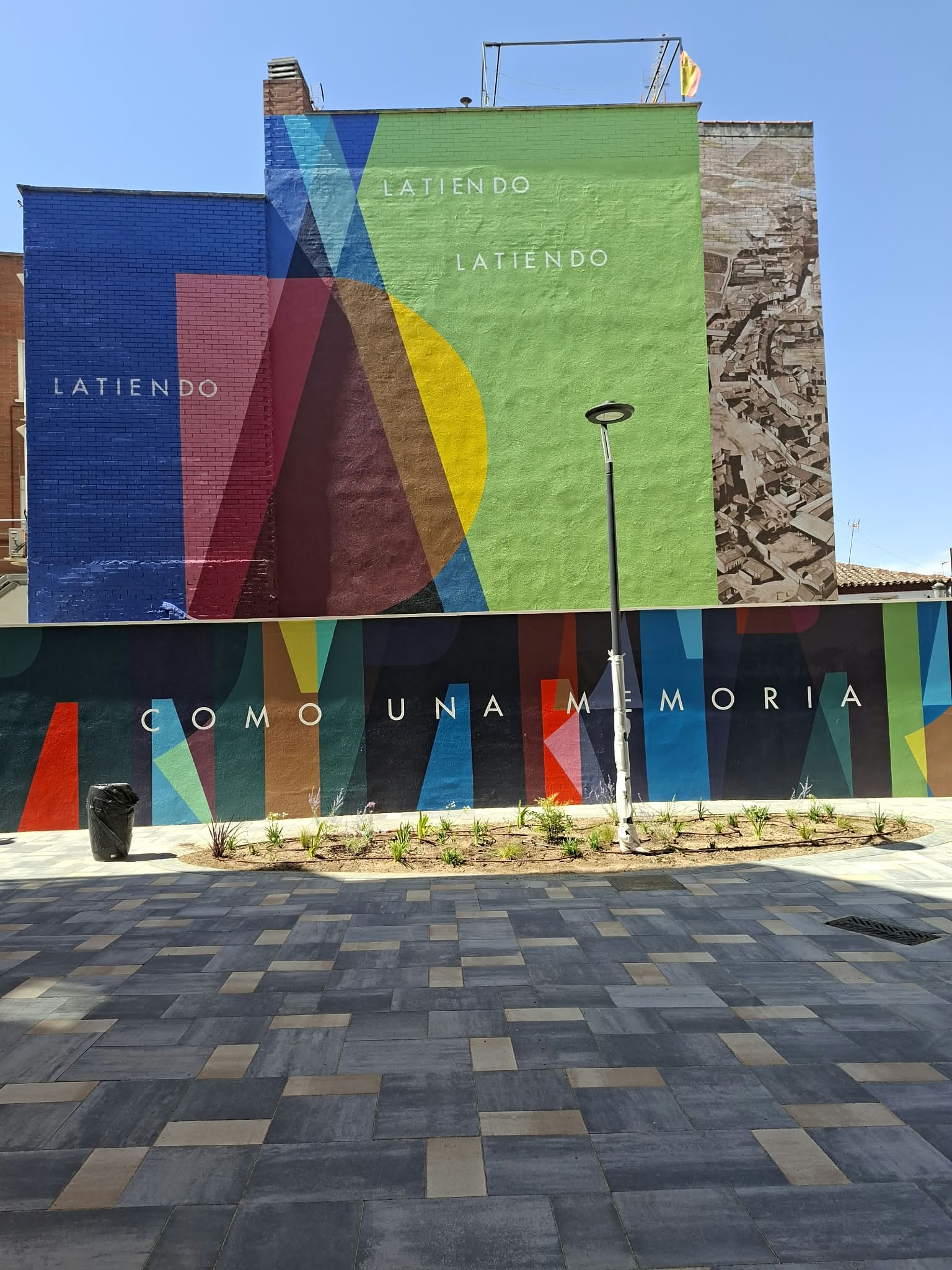 Intervención artística en la calle Cuartel