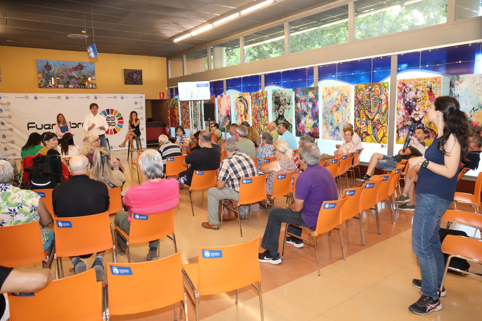 Imagen de la reunión que ha mantenido el alcalde con vecinos y vecinas de Loranca