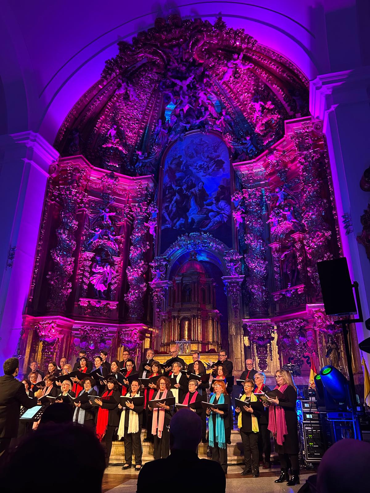 Actuación de la Coral en la Iglesia de San Esteban 