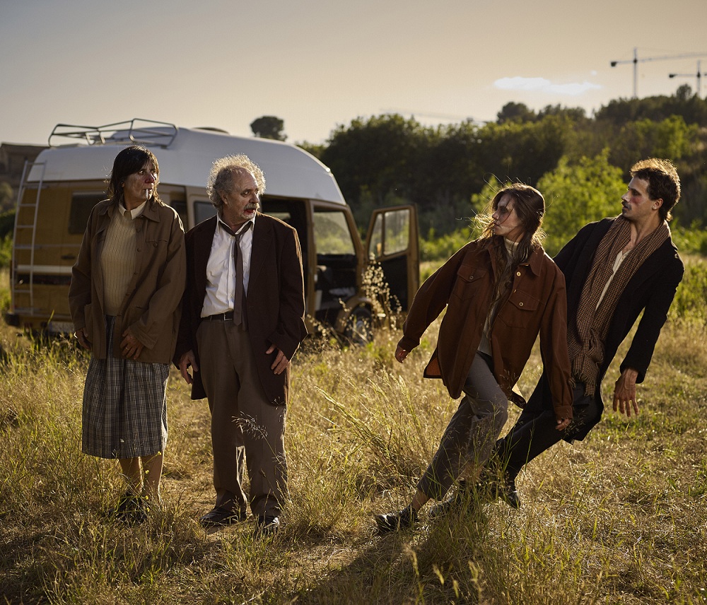 Fotografía promocional de la obra con los actores