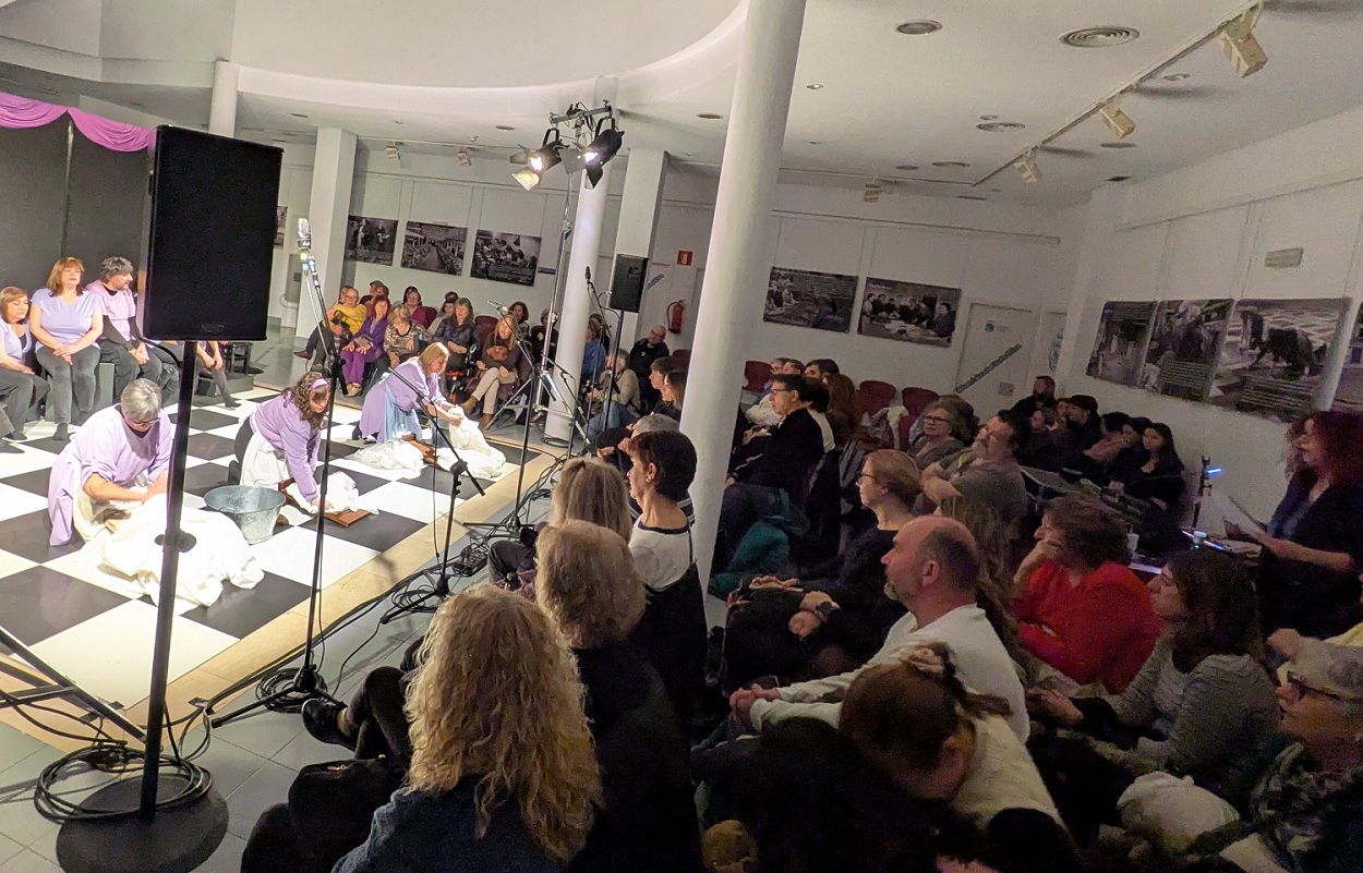 Grupo Kreante actuando