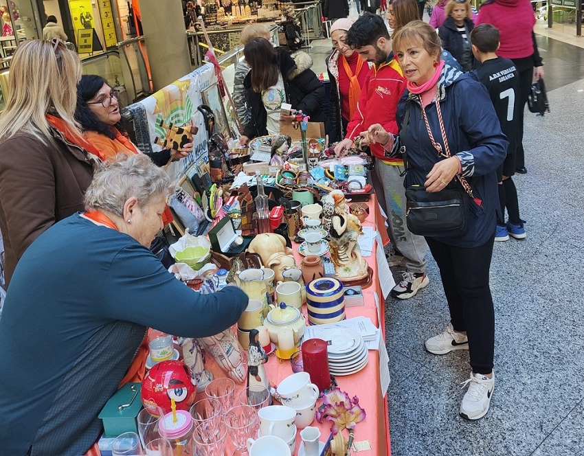 Rastrillo solidario de la asociación A.Fibro Sur Fuenlabrada