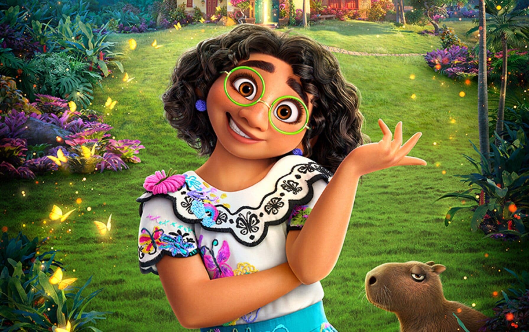 Cartel de la película Encanto con el dibujo de una niña morena sonriente con una mascota en el campo