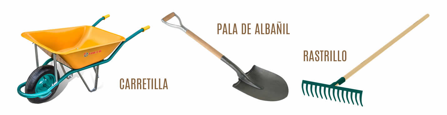 Carretilla, pala de albañil y rastrillo