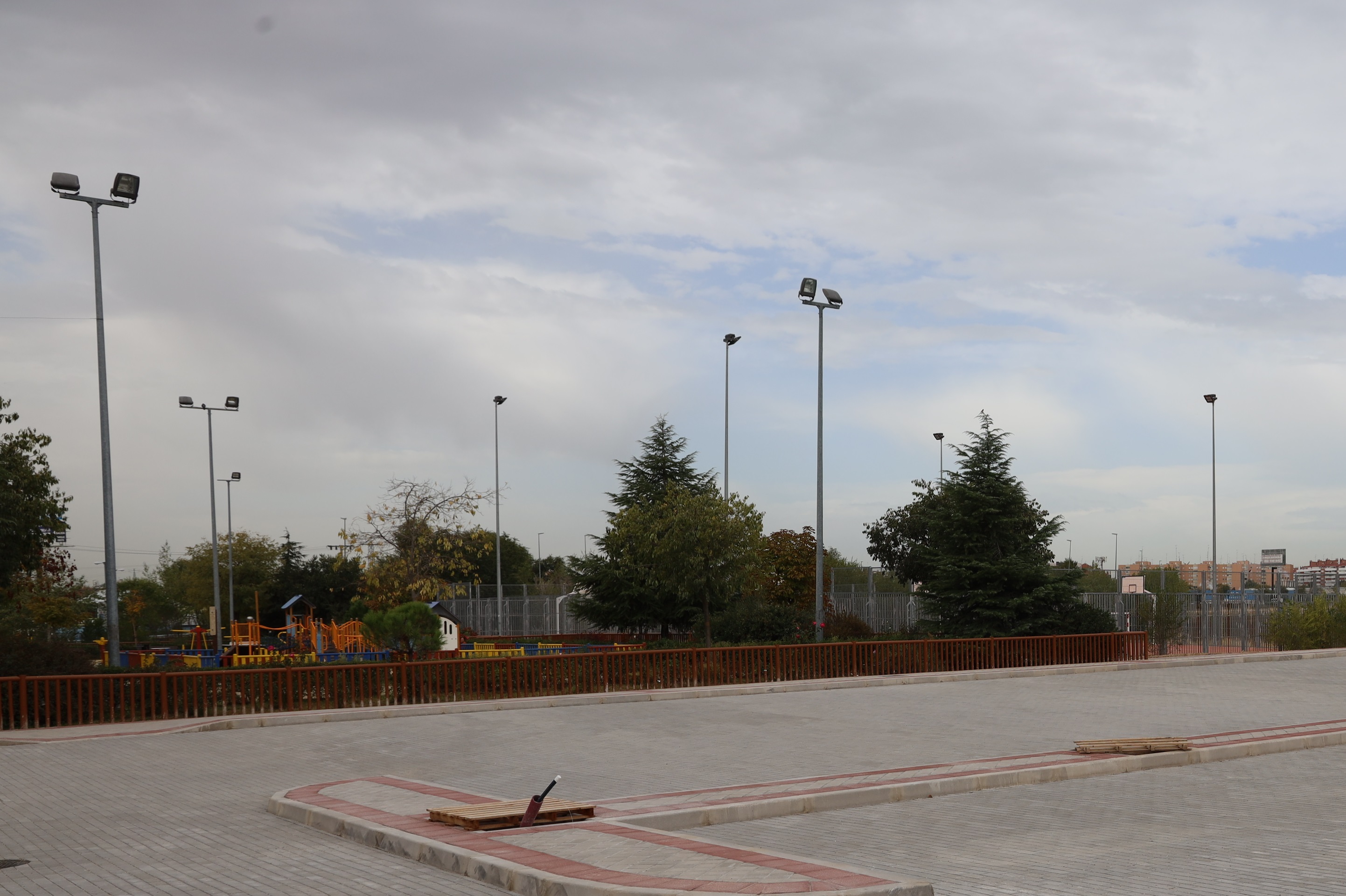 Mejora ecologica del entorno del barrio Parque Miraflores