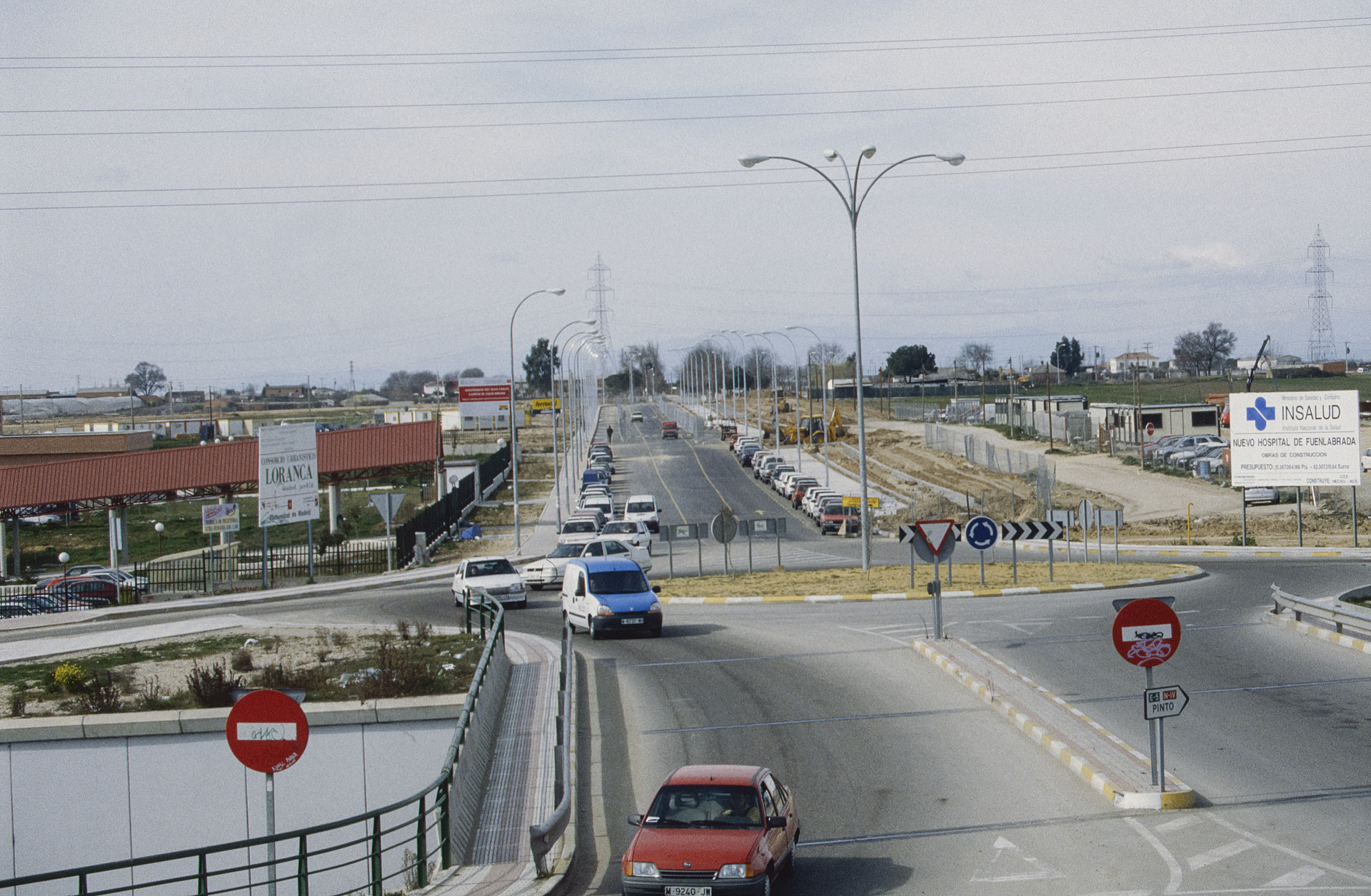 Coches en el Camino del Molino