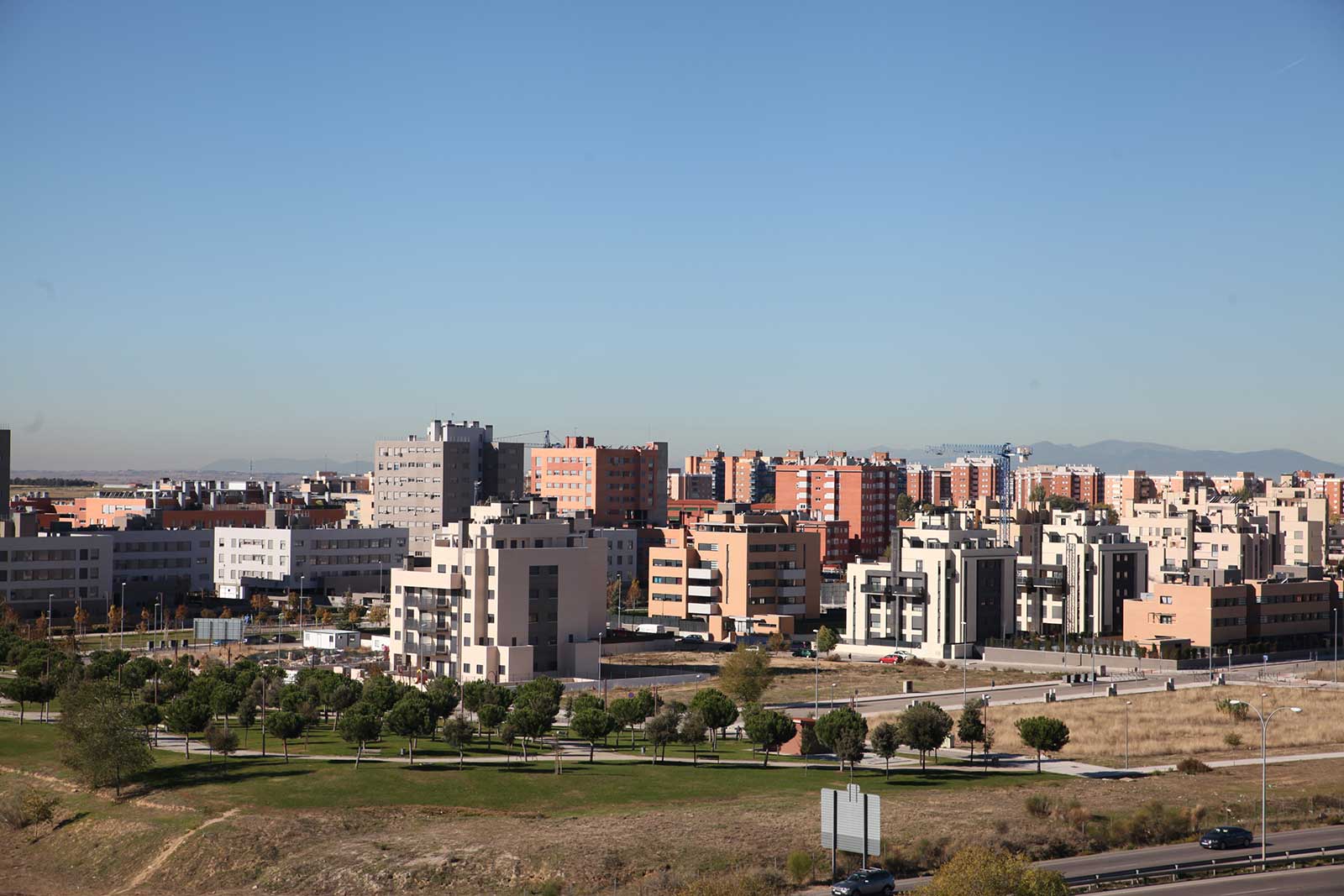 El Pleno aprueba una mocion para adoptar medidas que faciliten el acceso a la vivienda