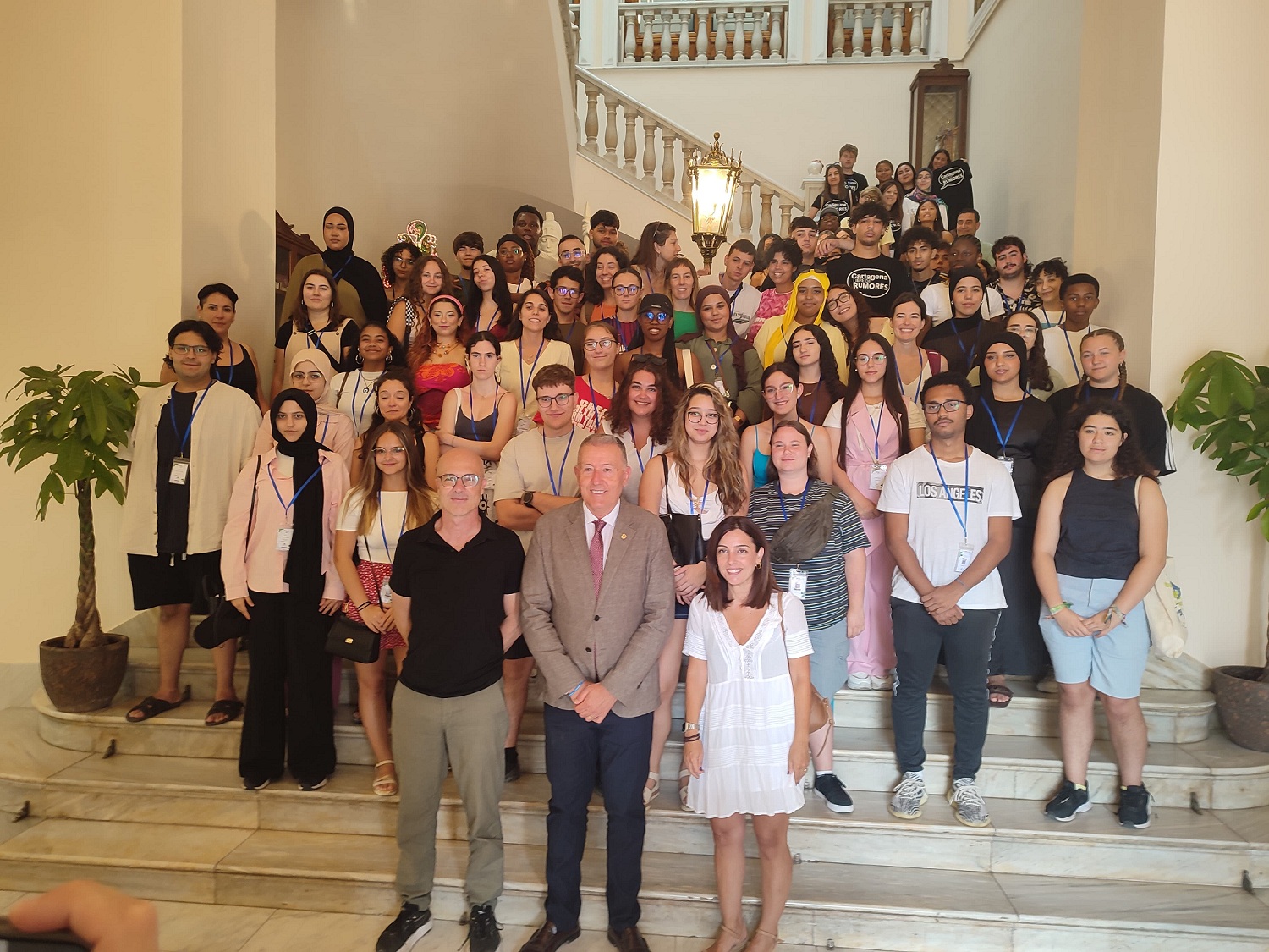 Participantes en la novena Cumbre Juvenil Antirumores