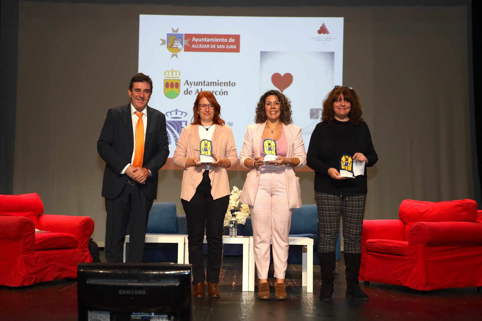 Acto de entrega de los premios en el Congreso de AEDYGSS