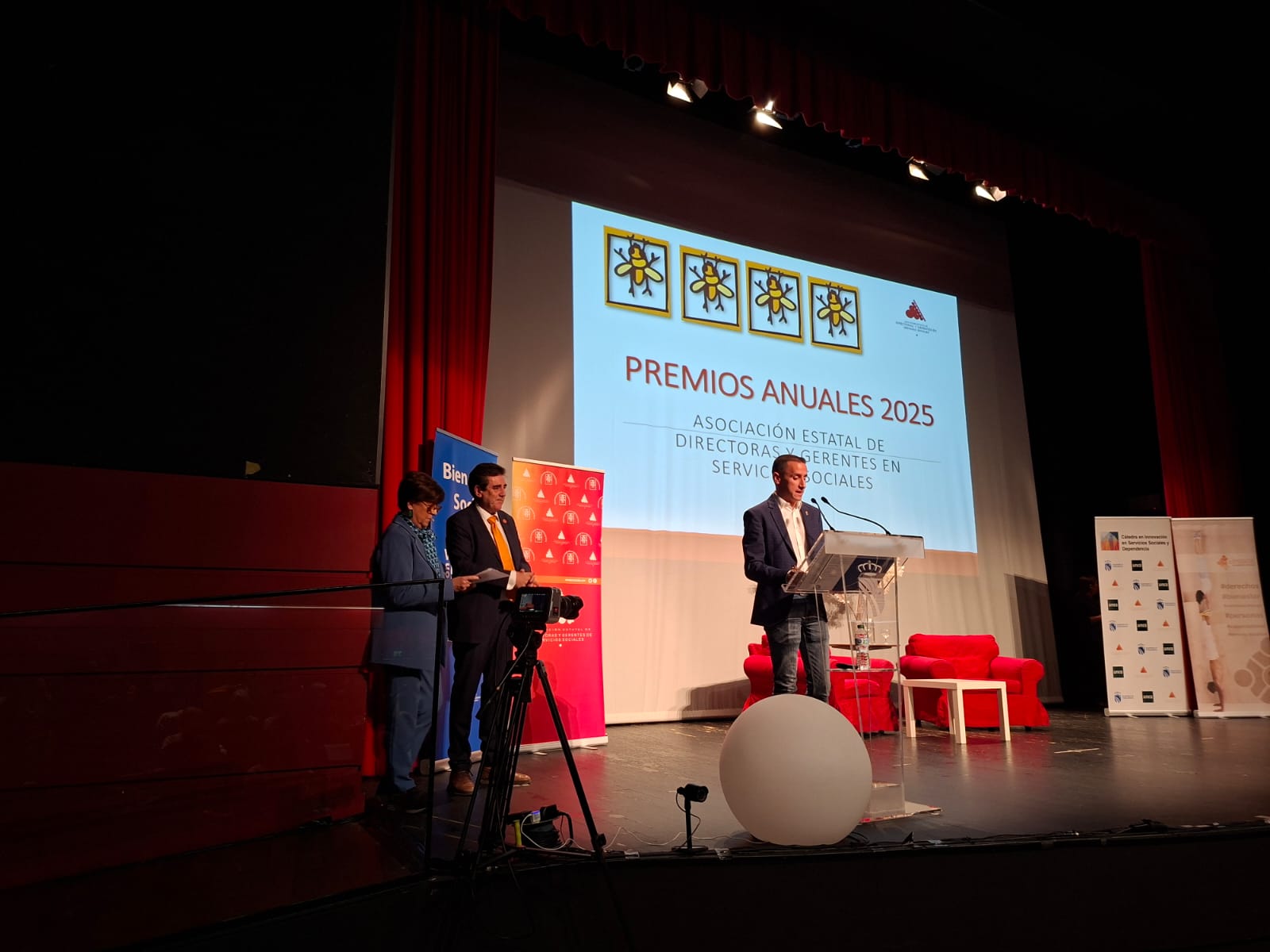 Raúl Hernández en la presentación de los premios