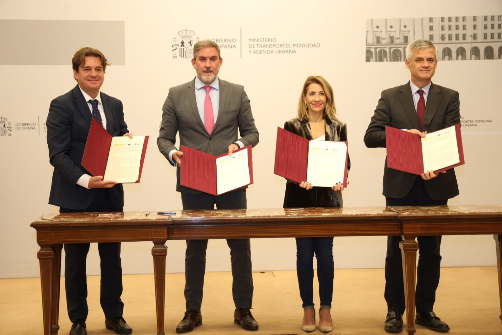 El Ayuntamiento firma un acuerdo con el Gobierno para la rehabilitación de 676 viviendas de Distrito Centro y barrio San Esteban