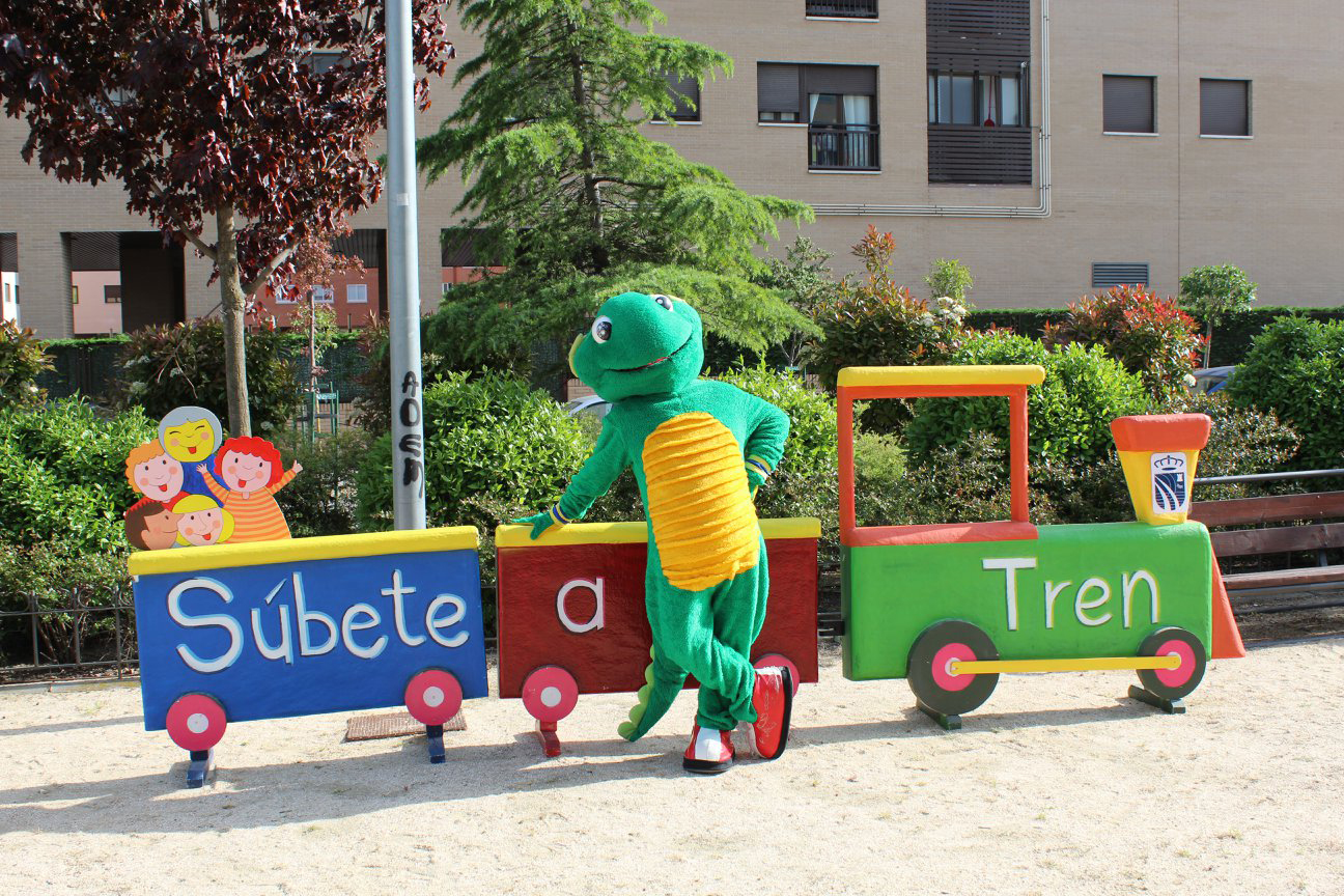 La mascota Fuenli en Súbete a mi tren